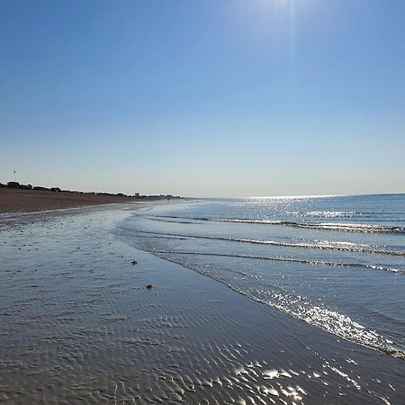 Luxury Georgian Home, Hot Tub, Sea View, Private Garden, Sleeps 6 Bognor Regis Exteriör bild
